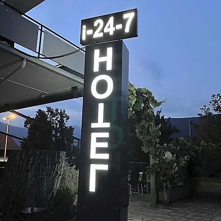 Check-in 24-7 Ohne Fruehstueck Gratis Parkplatz Hotel